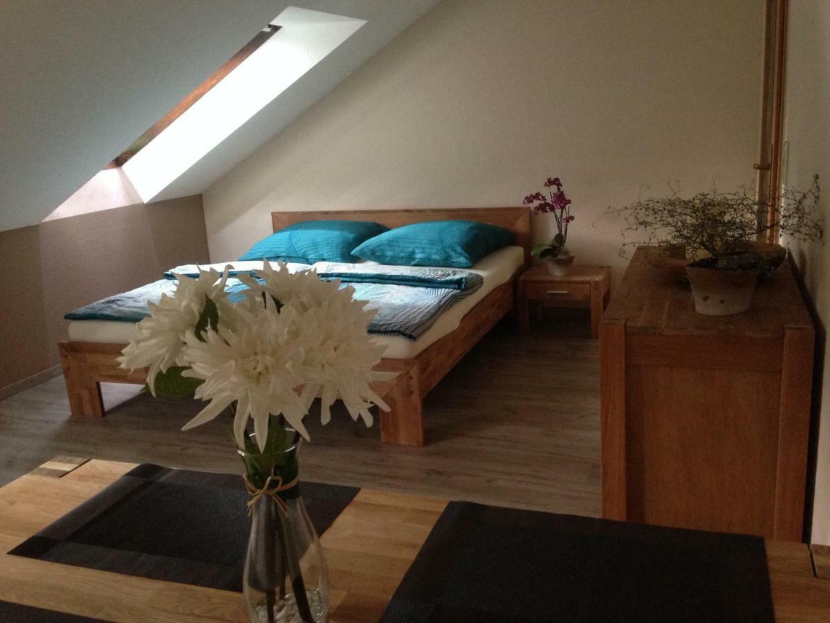 Ferienwohnung Ortrand - Pension Exteriör bild
