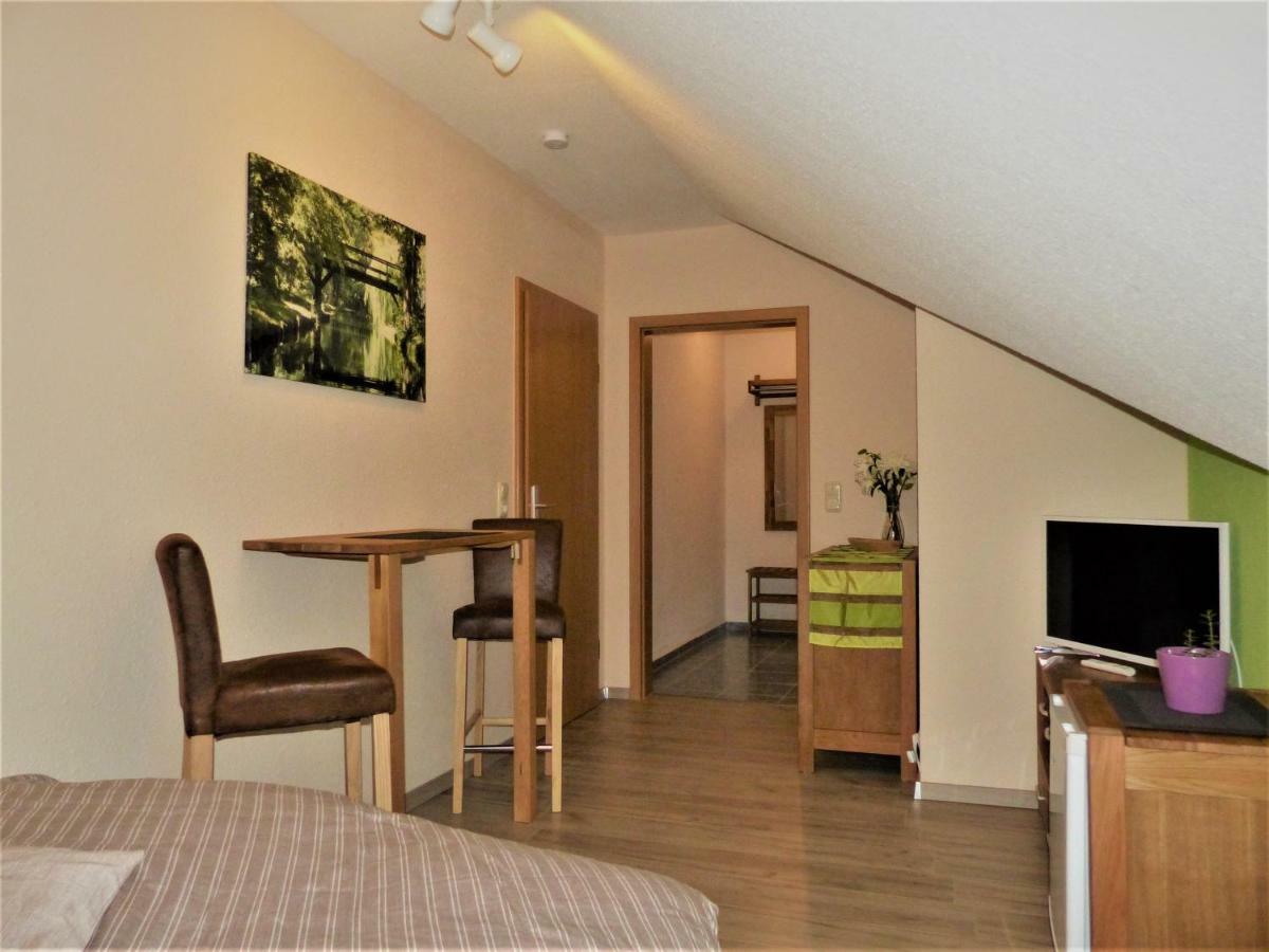 Ferienwohnung Ortrand - Pension Exteriör bild